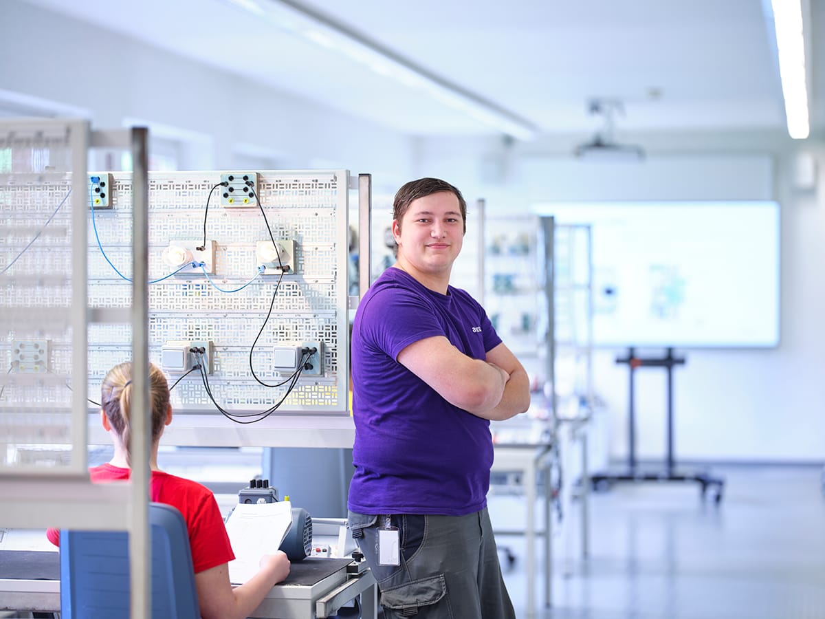 Ausbildung zum Elektroniker-in für Betriebstechnik (w/d/m) 2027 bei Avacon Netz GmbH